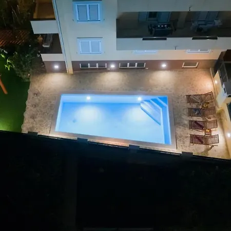 Dijana アパート *