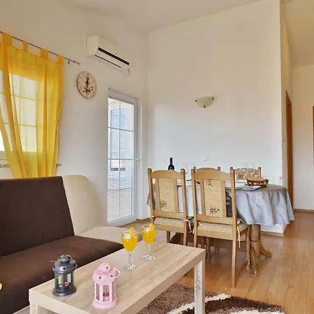 Апартаменты Dijana