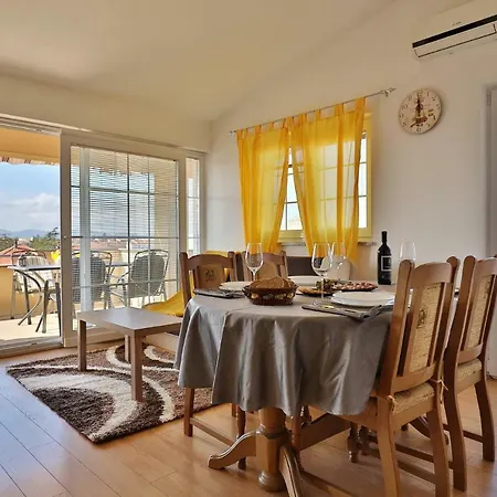 Апартаменты Dijana *