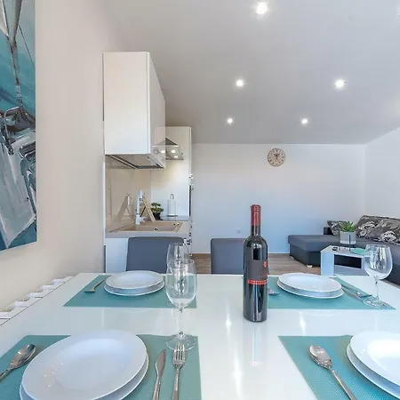 Dijana Апартаменты Задар