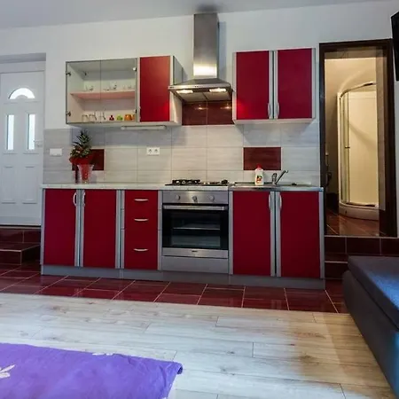 Dijana アパート ザダル