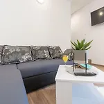 Dijana Апартаменты Задар