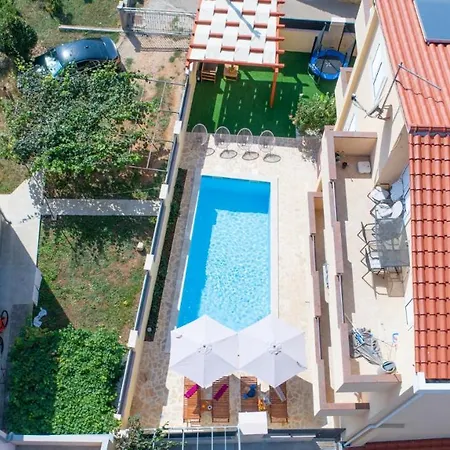 Dijana Apartment