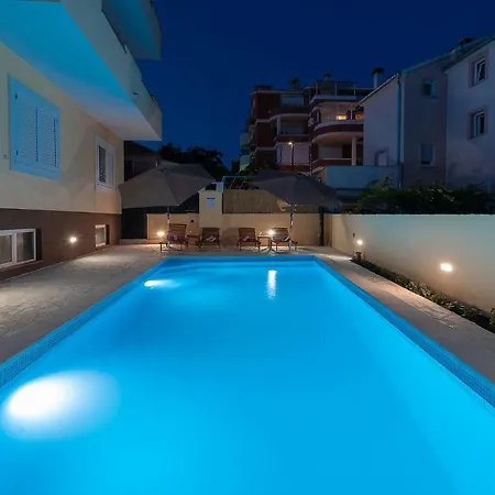 Dijana Apartment